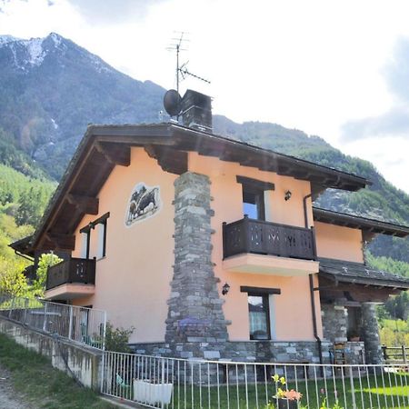 La Maison Rose Brissogne Bagian luar foto