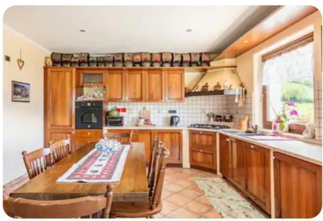 La Maison Rose Brissogne Bagian luar foto